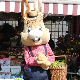 Character/Mascott Monster  (NL) Paulus Easter Bunny and Tienus Gardener
