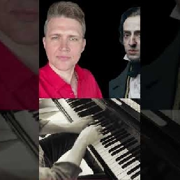 The interactive PianoShow Particular about