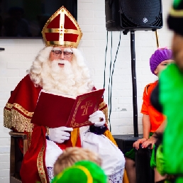 Sinterklaas en zijn Pieten op bezoek