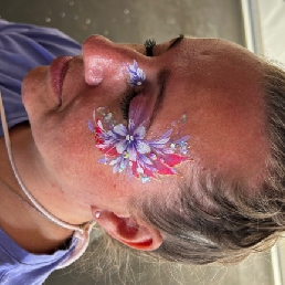Make-up artist Sneek  (NL) Festival face painting and glitter with Nienclub