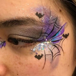 Glamourween - Halloween face paint/glitter