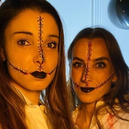 Halloween paint & glitter bar Lot and Loes