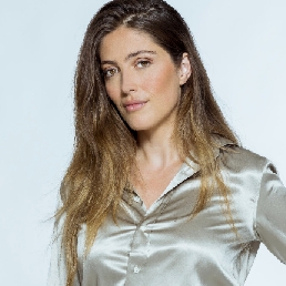 Nadia Poeschmann: presenter