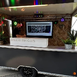 PARTY TRAILER