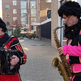 Orchestra Berlicum  (Noord Brabant)(NL) SOOT-SWEPT PUPPETS DUO MUSICAL