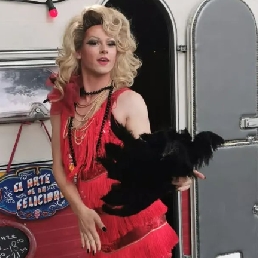 DragQueen bingo show in theater-caravan