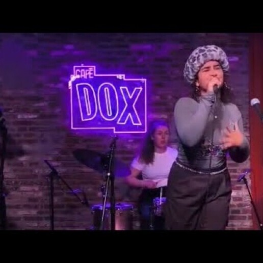 Singer (female) Rotterdam  (NL) 