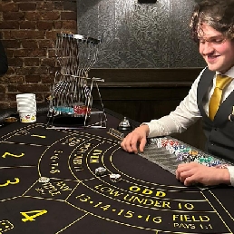 Luxury Professional Chuck á Luck Table