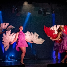 Featherfan burlesque workshop