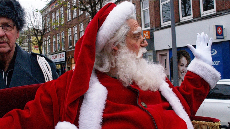Santa Claus - Santa Claus with Arrens sleigh