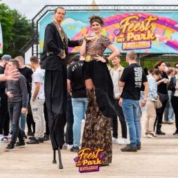 Actor Afferden  (Limburg)(NL) Sjonnie and Anita on Stilts