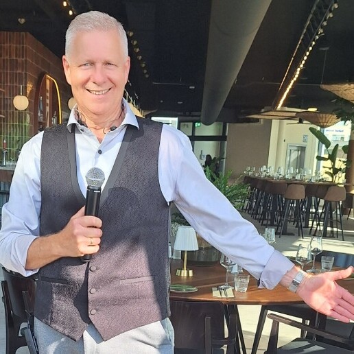 Singer (male) Krimpen aan den IJssel  (NL) 