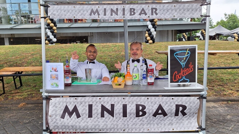 Minibar & cocktail bar