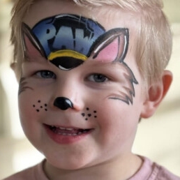 Aunt Tinus Schminkt-children's face paint.