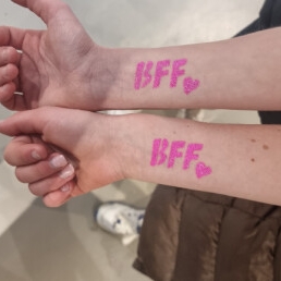 Make-up artist Beesd  (NL) Glitter Tattoos | Festival Glitter