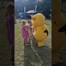 Flitsende Pikachu - Pikachu mascotte