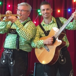 Band Leersum  (NL) Niederländisches Alpen-duo Unique