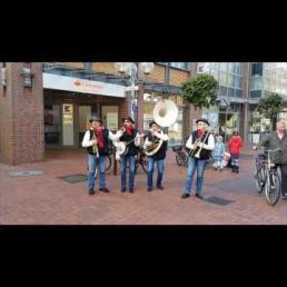 Old Town  Dutch Swing Dixieband (4)