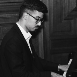 David Vaamonde | Pianist