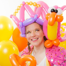 The Bella Balloon Sinterklaas Show