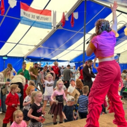 Energetic children's disco with Bella Ballon