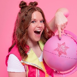 Kindervoorstelling Oegstgeest  (NL) Bella Ballon: Gigantisch VIP Feest 2 uur