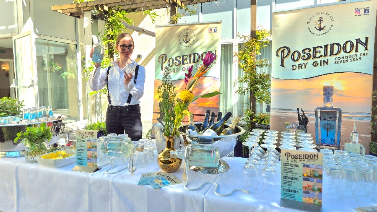 The Poseidon Gin Cocktail Bar at your event