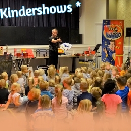 Kids show Asten  (NL) Toddler show by children's artist Rolando