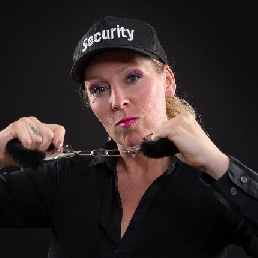 Typetje Shelly Security