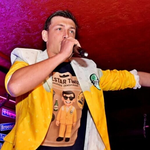 Singer (male) Rijssen  (NL) 