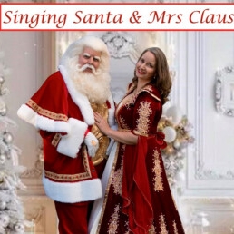 Singing group Rotterdam  (NL) Singing Santa & Mrs. Claus!