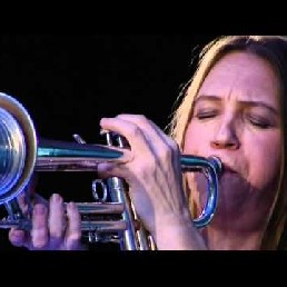 Saskia Laroo JCC (trumpet & key & DJ)