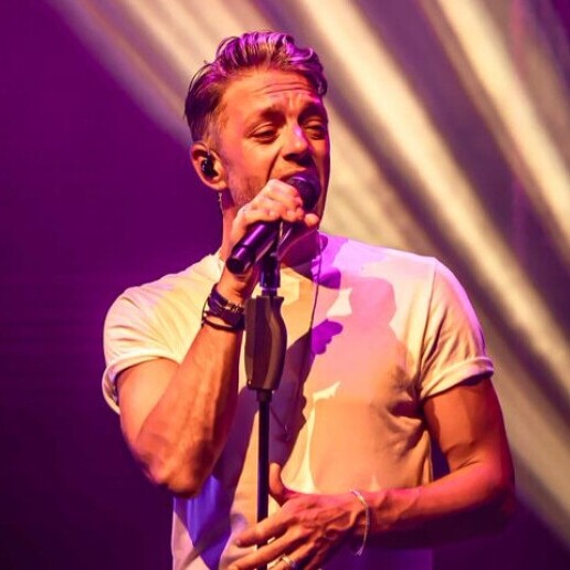 Singer (male) Rotterdam  (NL) 