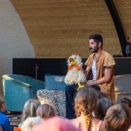 Poppenshow: Hennie en de Magische Kist