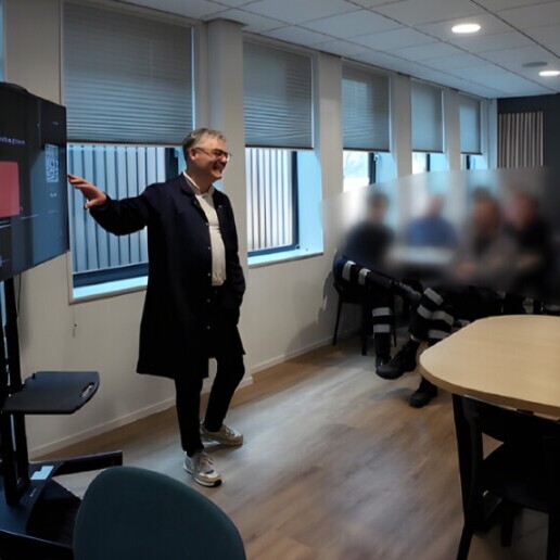 Speaker Vriezenveen  (NL) 