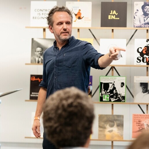 Speaker Aartswoud  (NL) 