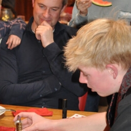 Magician Kampen  (NL) Magic at the Table | Magician Jesse