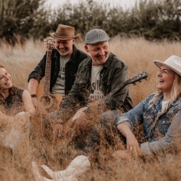 Band Enschede  (NL) TREASURE, Akoestische Country Pop Band