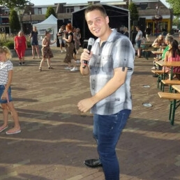 SIDEWALK PARTY - PARTY SINGER SILVESTER.