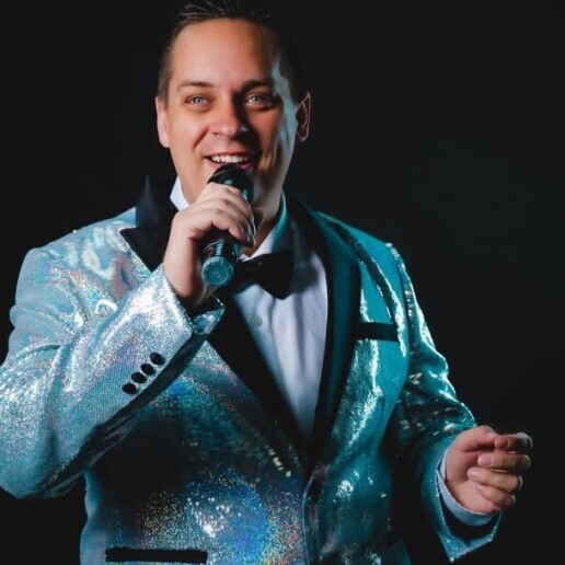 Singer (male) Brielle  (NL) 