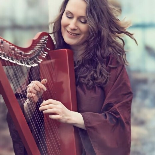 Singer (female) Bennebroek  (NL) 