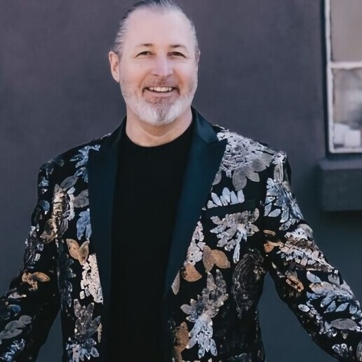 Singer (male) Rotterdam  (NL) 