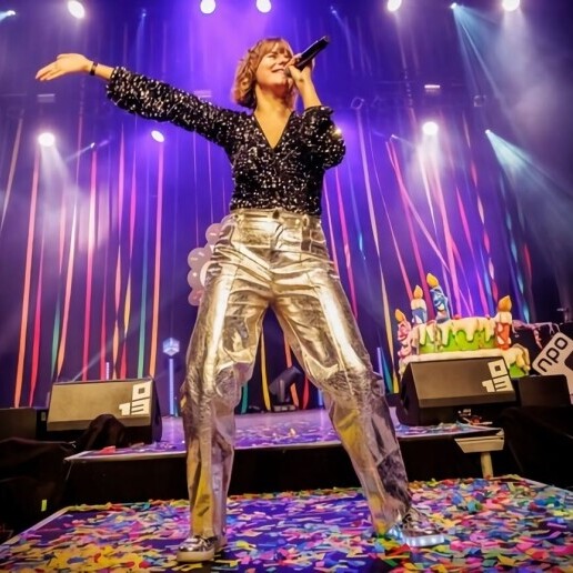 Singer (female) Geleen  (NL) 