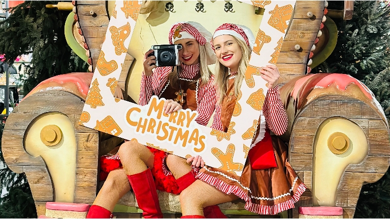 Christmas Gingerbread girls & Christmas girls