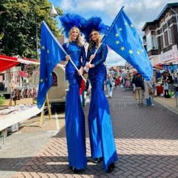 Stilt act - Europe