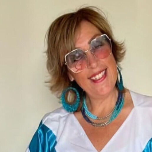 Singer (female) Amersfoort  (NL) 