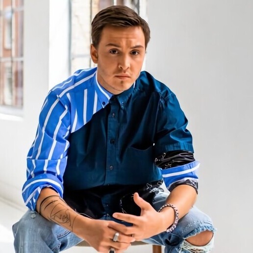 Singer (male) Blaricum  (NL) 