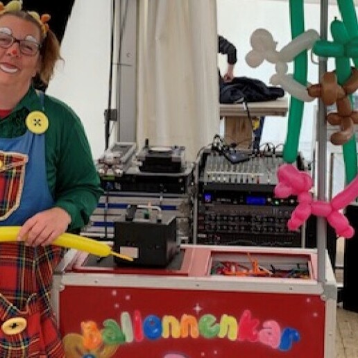 Balloon artist Delft  (NL) 