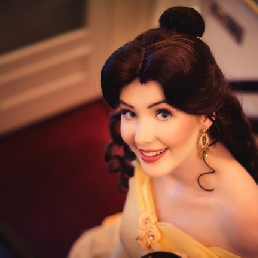 Lisa: Princess Belle at your event