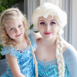Character/Mascott Assen  (NL) Lisa: Ice queen Elsa at children's party